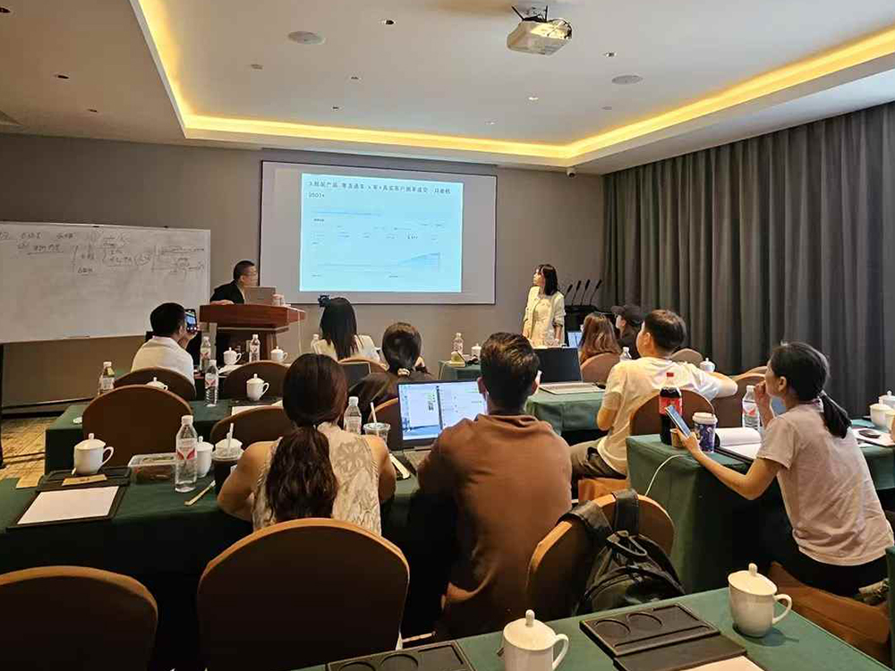 銷售培訓(xùn)，強化專業(yè)服務(wù)